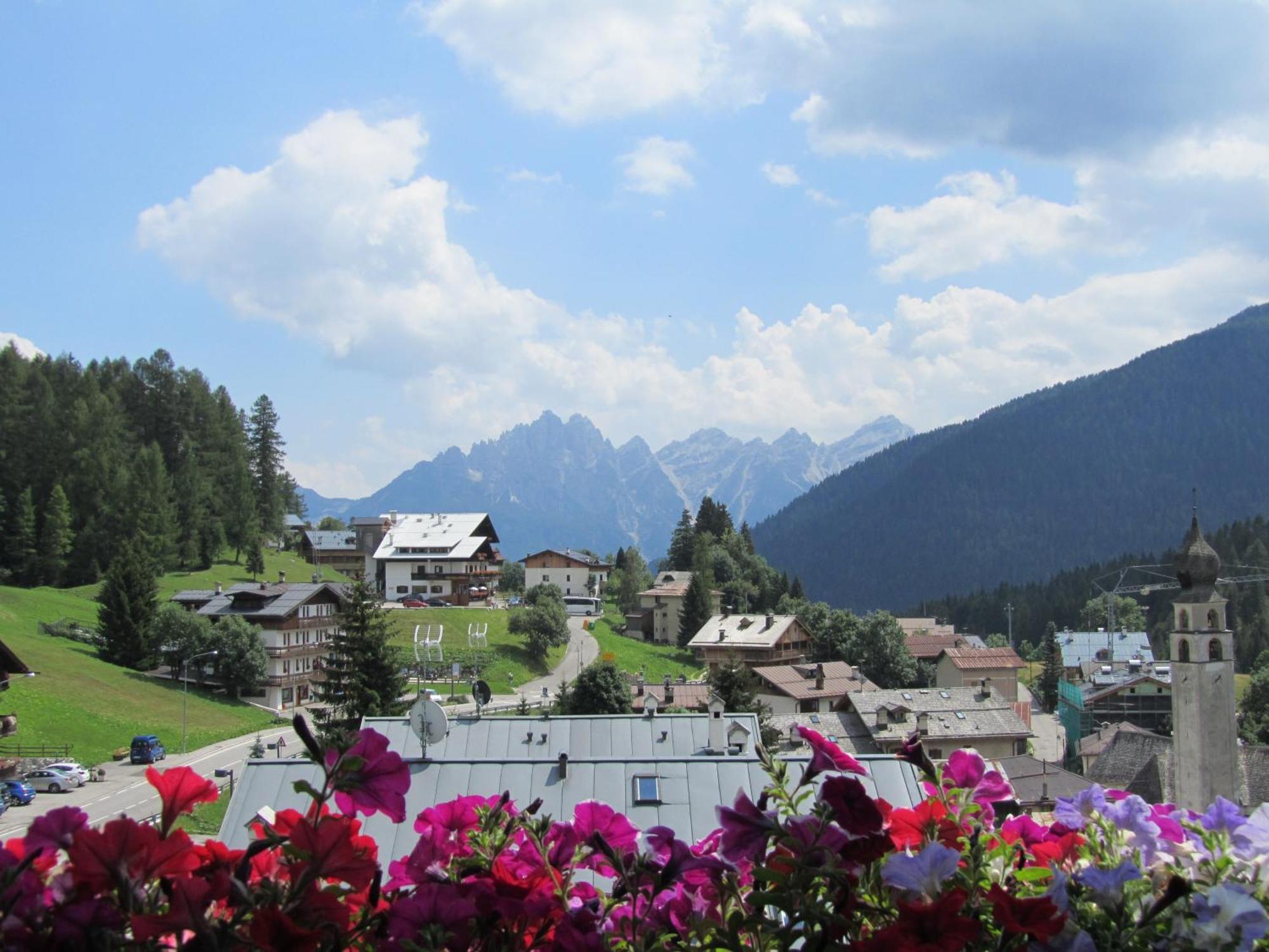Hotel Corona Val di Zoldo Exterior photo