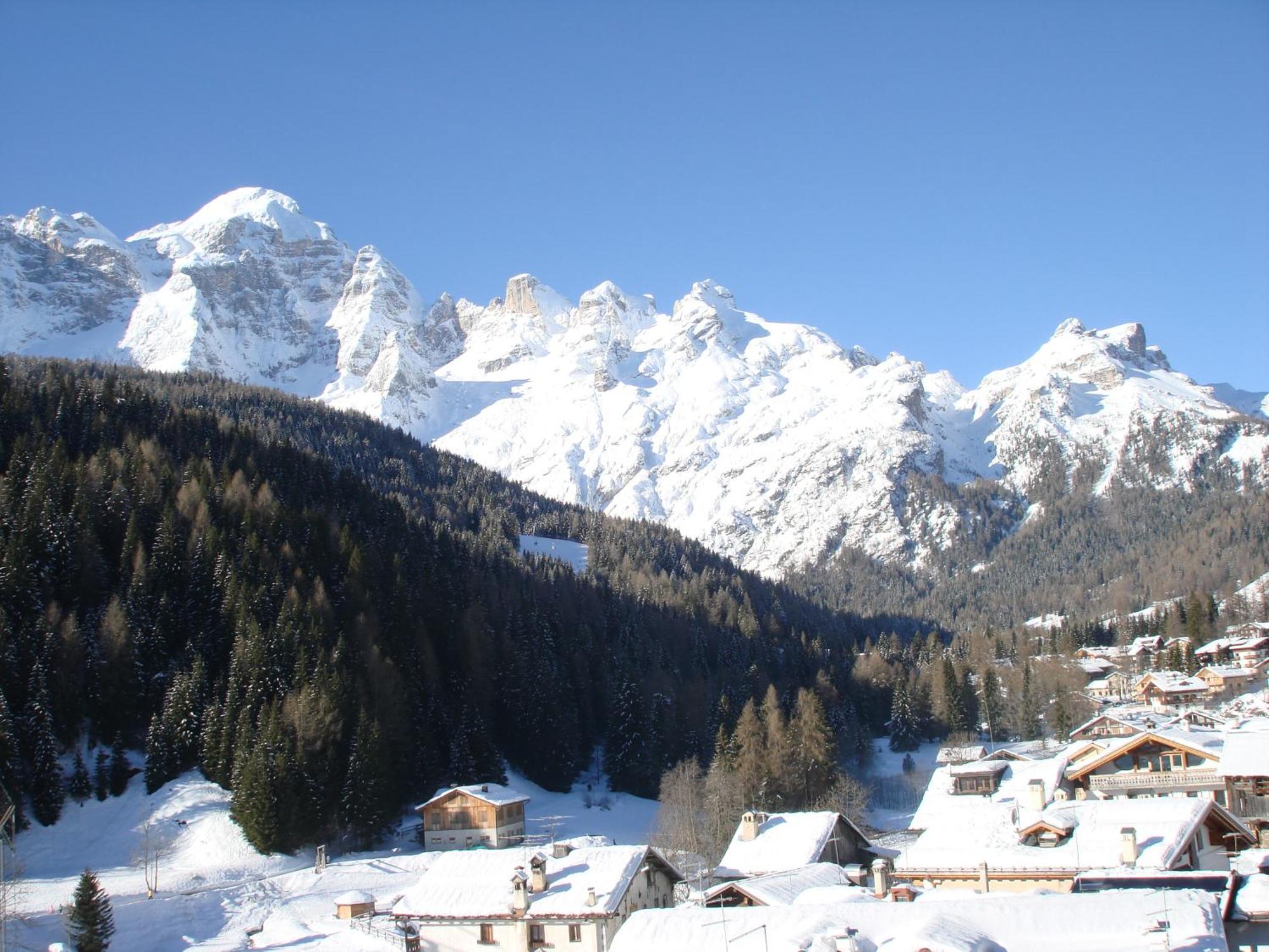 Hotel Corona Val di Zoldo Exterior photo