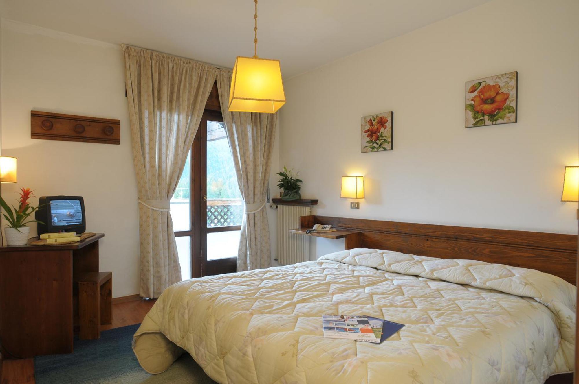 Hotel Corona Val di Zoldo Room photo